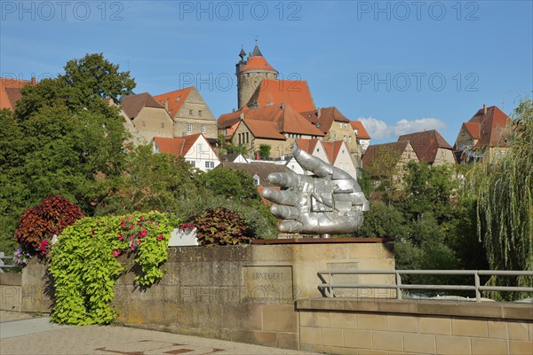 Sculpture Ingresso by Gunther Stilling 2014 and townscape with Schochenturm and Obere Burg