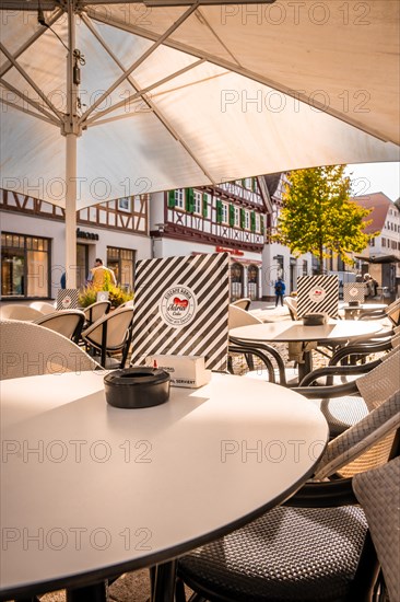 Eiscafe Adria in historic half-timbered town