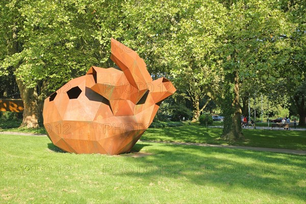 Sculpture The Cold Heart by Stefan Strumbel 2015