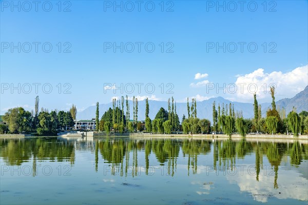 Dale lake in Srinagar