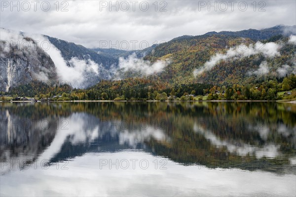 Morning atmosphere at Grundlsee