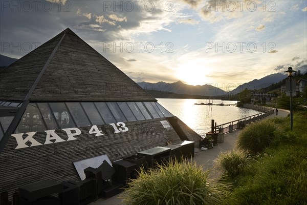Cape 4613 on Lake Millstatt