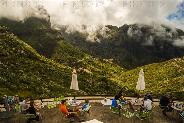 Panorama from the Mirador de Hilda viewpoint