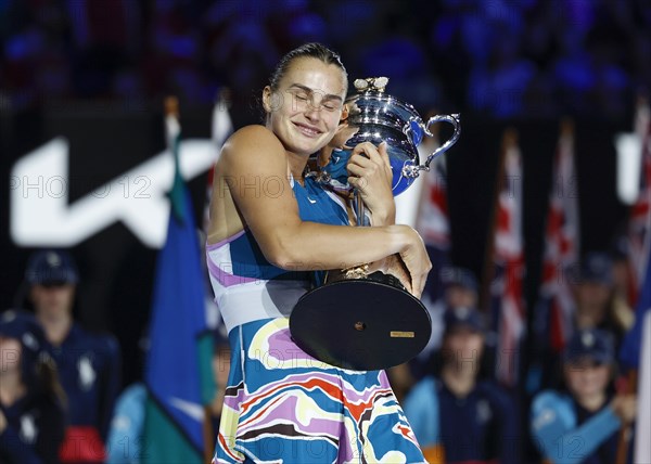 Aryna Sabalenka with the trophy
