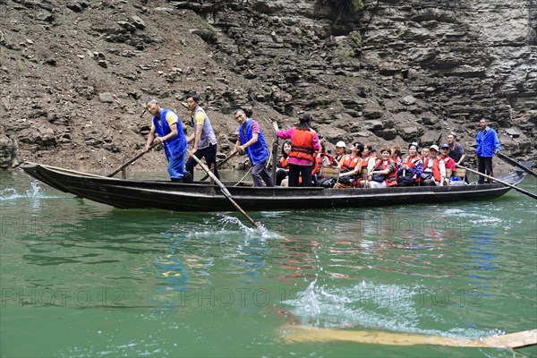 Special boats for the side arms of the Yangtze