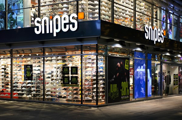 Department stores' chain