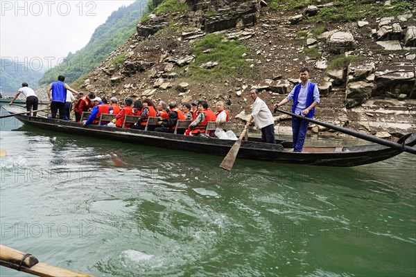 Special boats for the side arms of the Yangtze