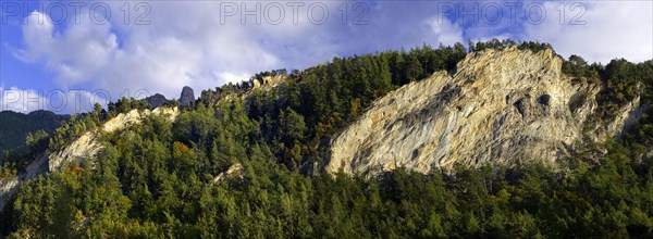 Mountain panorama with the Pierre Avoi