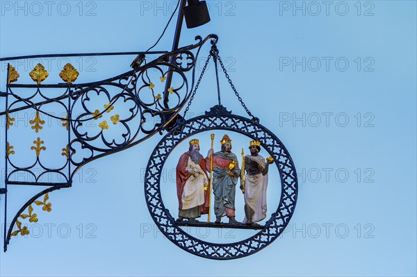 Nose shield with the three kings