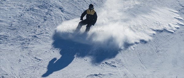 Snowboarder