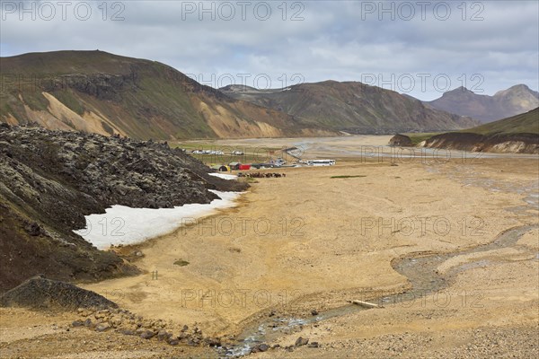 Campsite in the Landmannalaugar valley in the Fjallabak Nature Reserve