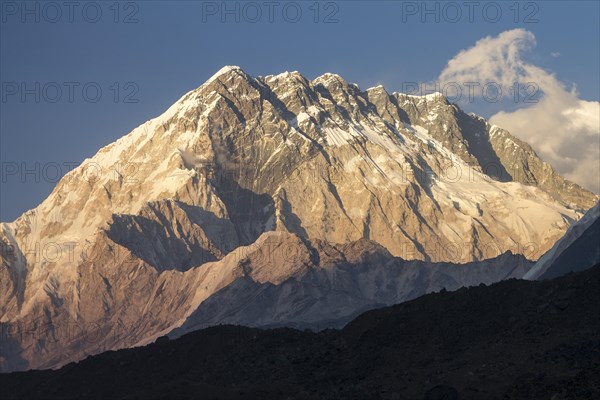 Seven-thousander Nuptse
