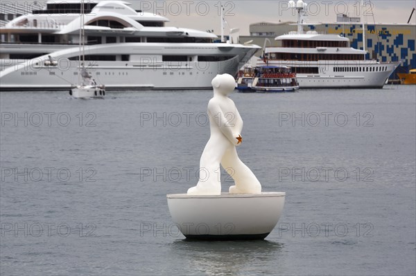 Buoy floating in the marina