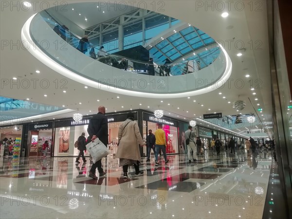 Sierra nevada shopping centre