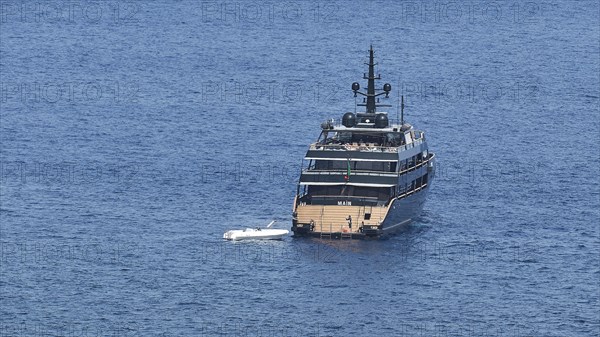 Luxury yacht MAINE