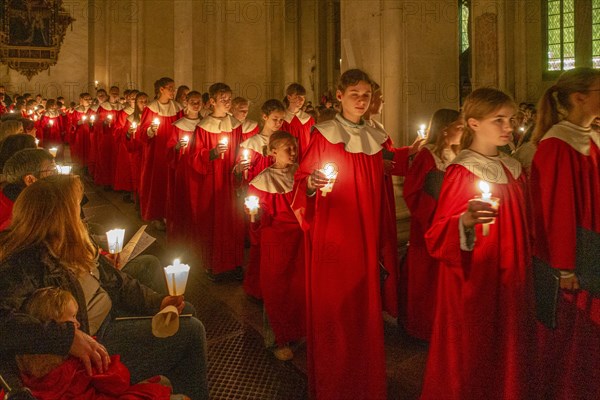 Quempas singing of the Braunschweig Cathedral Singing School for Advent in Braunschweig Cathedral
