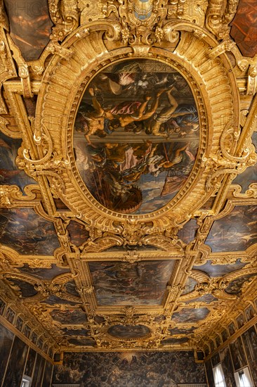Decorated ceiling