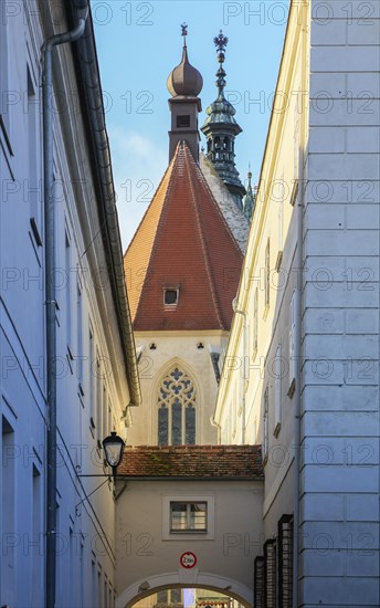 Piaristengasse and Piaristenkirche