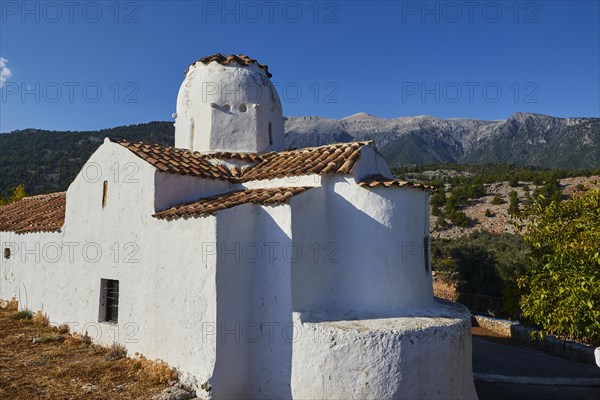 Church of St Michael the Archangel, Cross-domed church, White church with rounded dome against an