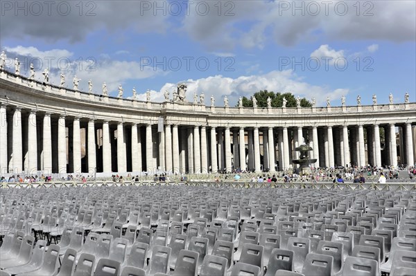 Detail, St Peter's Basilica, St Peter's Square, Vatican City, Vatican, Rome, Lazio, Italy, Europe