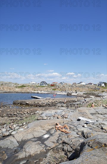 Bathing bay on the archipelago island of Hoenoe, Oeckeroe municipality, Vaestra Goetalands laen