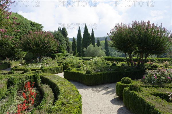 Jardim das Flores, Mateus Palace (Fundacao da Casa de Mateus), Mateus, Vila Real, Portugal, Europe