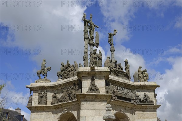 Calvary Calvaire, enclosed parish of Enclos Paroissial de Pleyben from the 15th to 17th century,