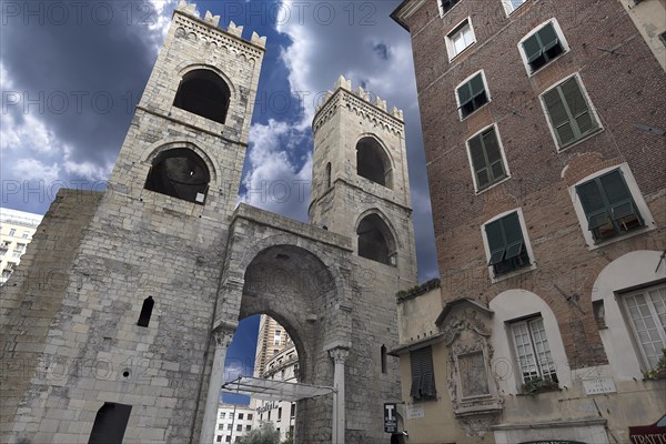 Porta Soprana city gate, 14th century, flats and dungeons in the 18th century and converted into