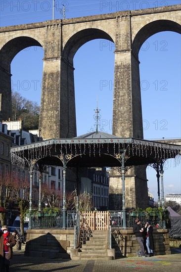 Place des Otages with bandstand, viaduct of the Paris-Brest railway line, Morlaix Montroulez,
