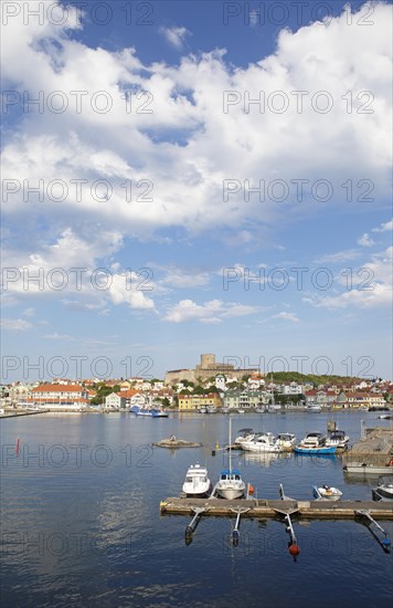 Marstrandsoe archipelago, harbour in front, Carlsten fortress behind, Marstrand, Vaestra Goetalands