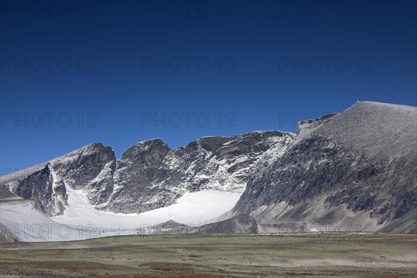 Snohetta, highest mountain in the Dovrefjell range, Dovrefjell-Sunndalsfjella National Park,