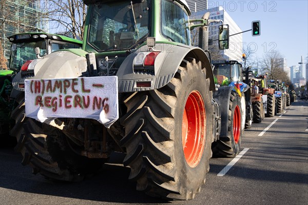 Around 600 farmers drove to the festival hall in Frankfurt am Main on 11 January 2024 as part of
