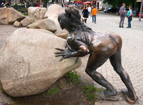 Bronze sculpture, statue, sculpture, sculpture, bronze witch grandmother Wadelinde, naked woman