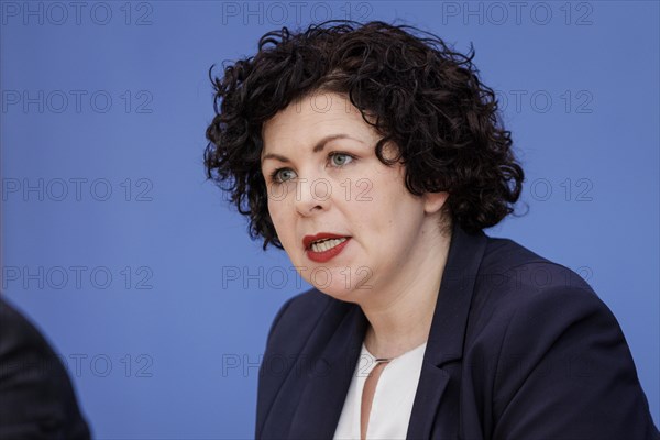 Amira Mohamed Ali, Member of the Bundestag, recorded at the Federal Press Conference on the