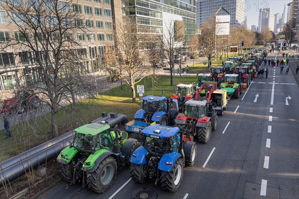 Around 600 farmers drove to the festival hall in Frankfurt am Main on 11 January 2024 as part of