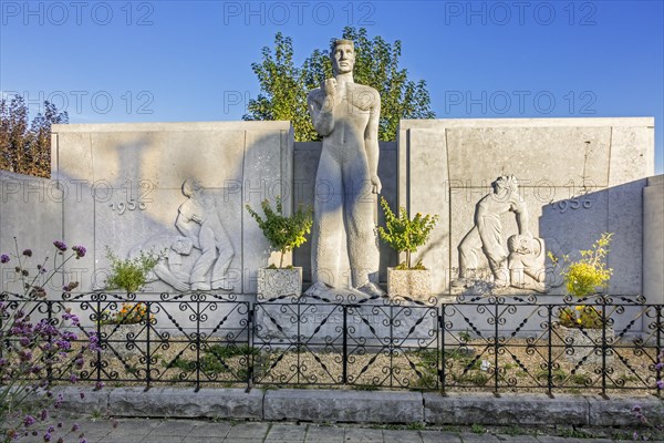 Monument aux morts de la Question Royale 1950, memorial for the Royal Question deaths at