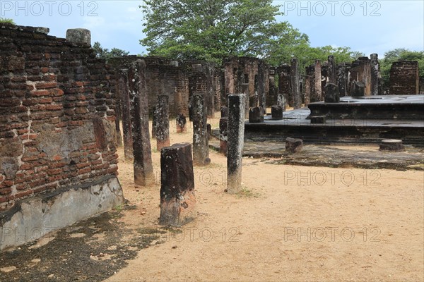 UNESCO World Heritage Site, ancient city Polonnaruwa, Sri Lanka, Asia, Buddha Seema Pasada