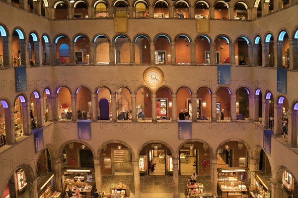 Inside the luxurious shopping centre Fondaco dei Tedeschi, at Christmas time, Veneig, Veneto,