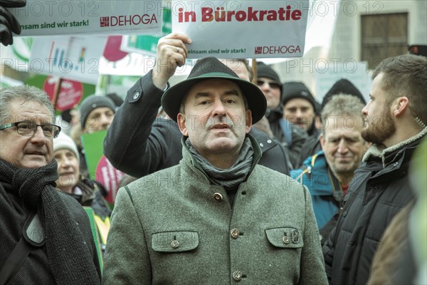 Vice President and Minister of Economic Affairs Hubert Aiwanger at the rally, farmers' protest,