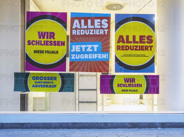Galeria Kaufhof, Stuttgart city centre Eberhardstrasse. Clearance sale before closing, Stuttgart,