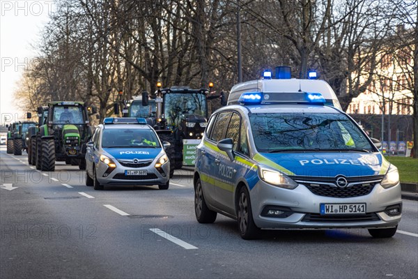 Around 600 farmers drove to the festival hall in Frankfurt am Main on 11 January 2024 as part of