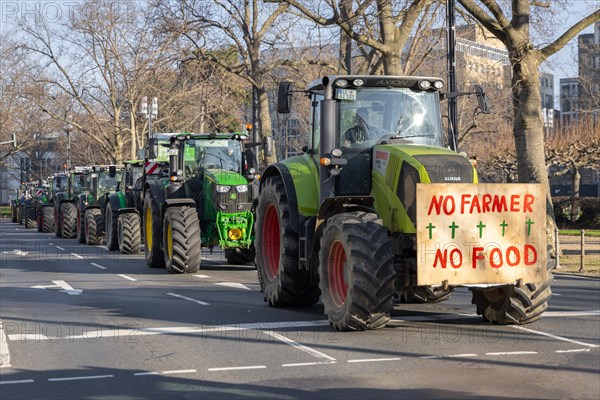 Around 600 farmers drove to the festival hall in Frankfurt am Main on 11 January 2024 as part of