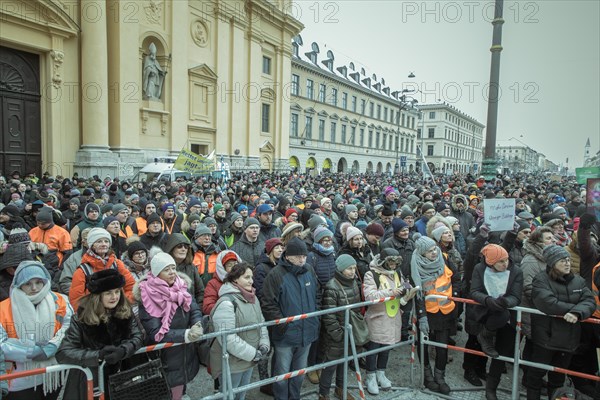 Demonstrators at the rally, farmers' protest, Odeonsplatz, Munich, Upper Bavaria, Bavaria, Germany,