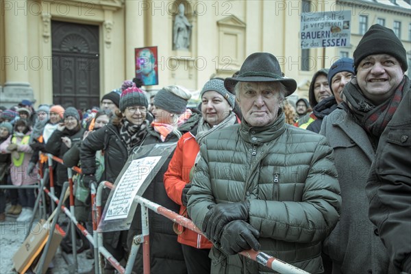 Demonstrators at the rally, farmers' protest, Odeonsplatz, Munich, Upper Bavaria, Bavaria, Germany,