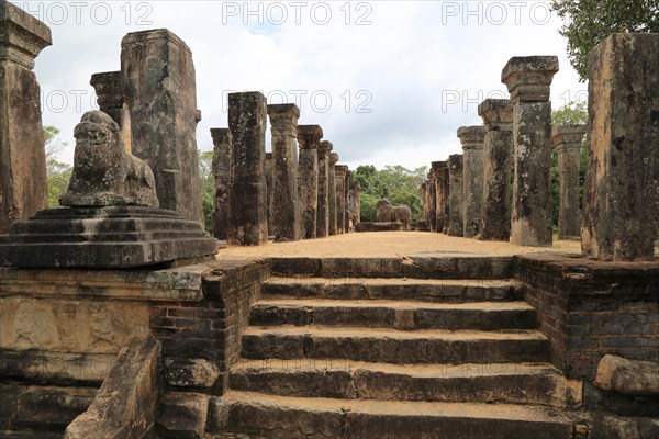 Council Chamber, Island Park, UNESCO World Heritage Site, the ancient city of Polonnaruwa, Sri