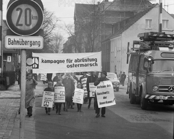 DEU, Germany, Dortmund: Personalities from politics, business and culture from the years 1965-71.