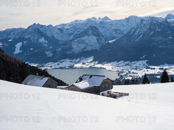 Winter mood, snow-covered landscape, snow-covered alpine peaks, view from the Schafbergalm to Lake
