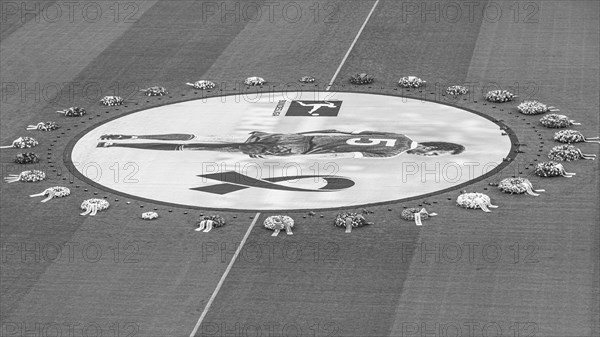 Banner with Franz Beckenbauer and wreaths of flowers, funeral service of FC Bayern Munich for Franz