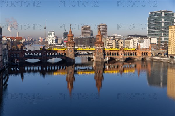 Oberbaum Bridge over the Spree, underground train BVG, city view Berlin, Friedrichshain-Kreuzberg,