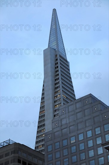 Transamerica Pyramid, city centre, San Francisco, California, USA, North America